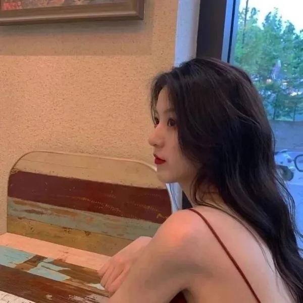 满船清梦压星河